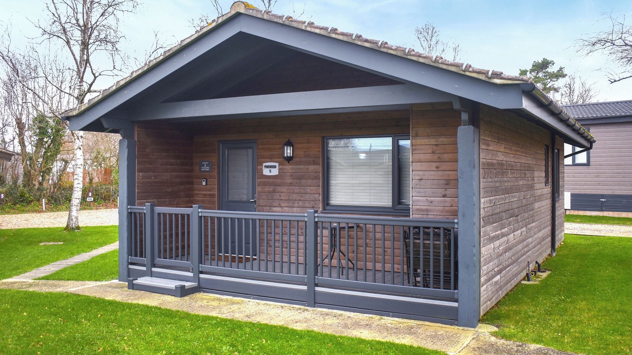 Photo of Others in Combpyne