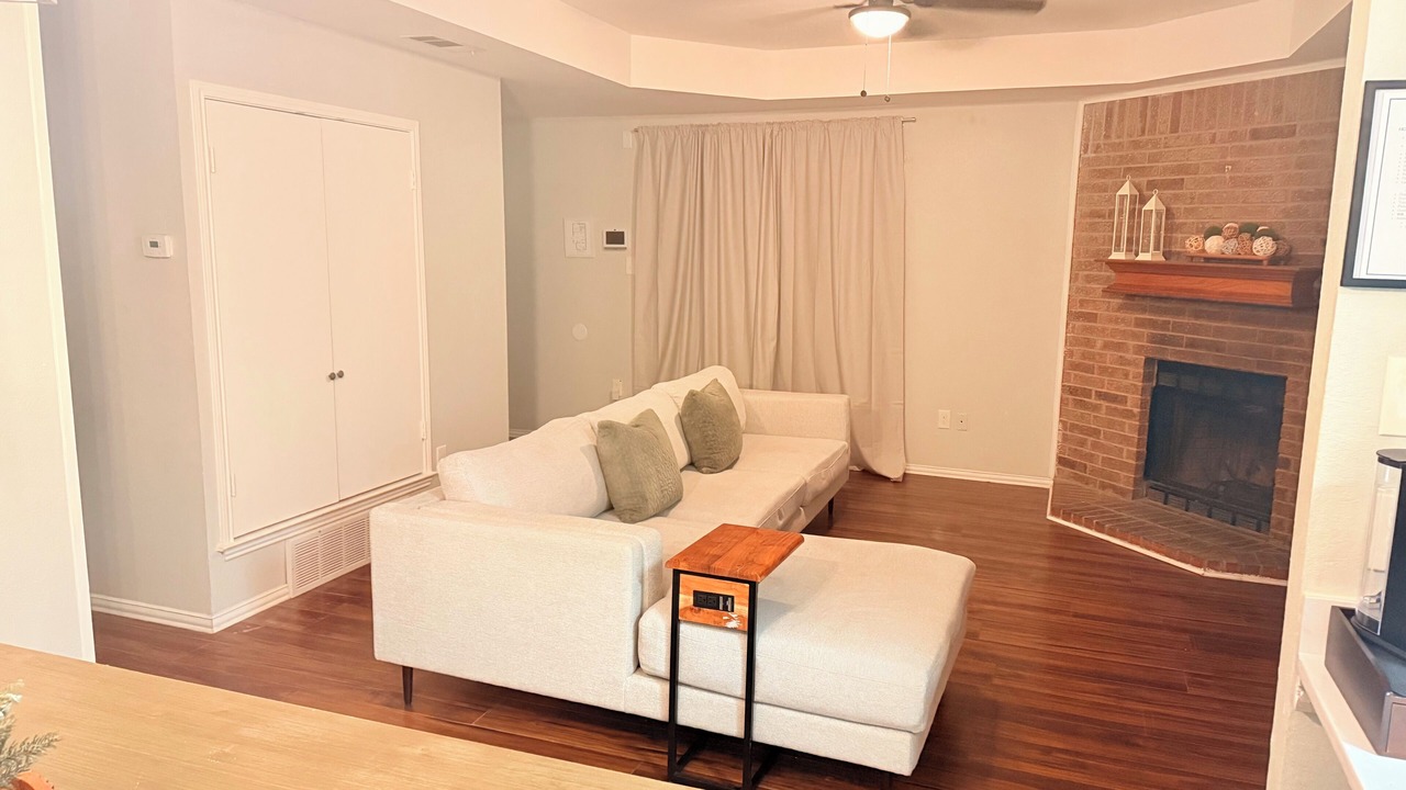 Photo of Livingroom in South Arlington