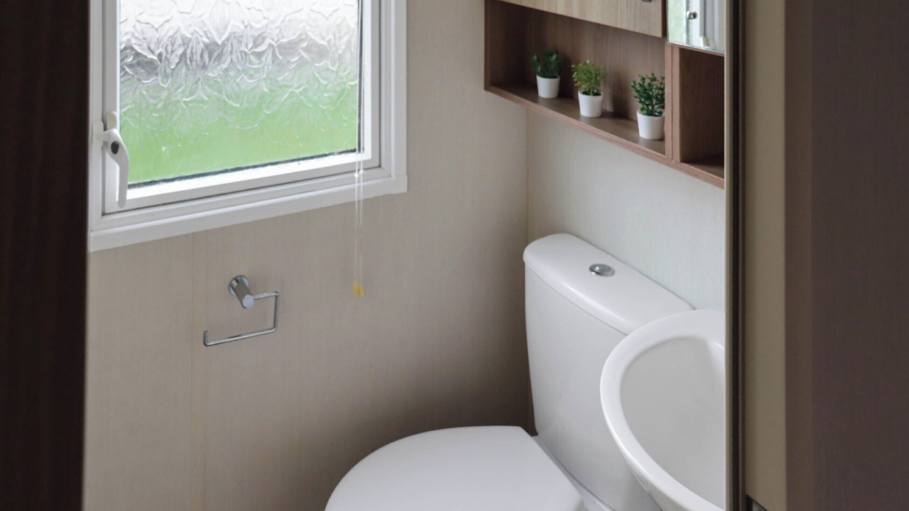 Photo of Bathroom in Pendine