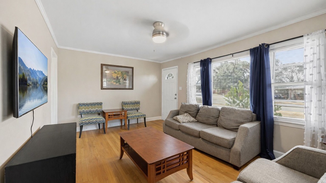 Photo of Livingroom in Fayetteville