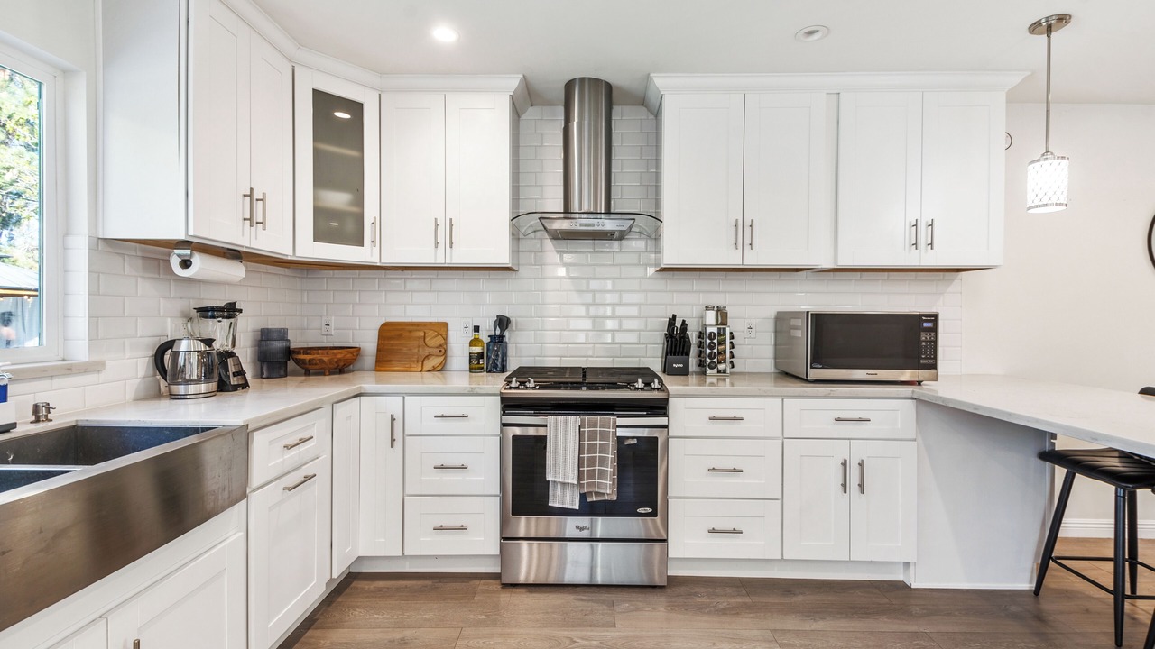 Photo of Kitchen in Encino