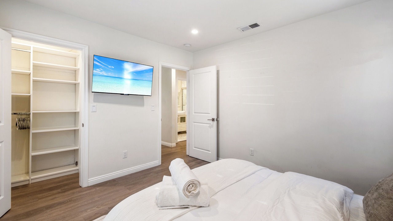 Photo of Bedroom in Encino