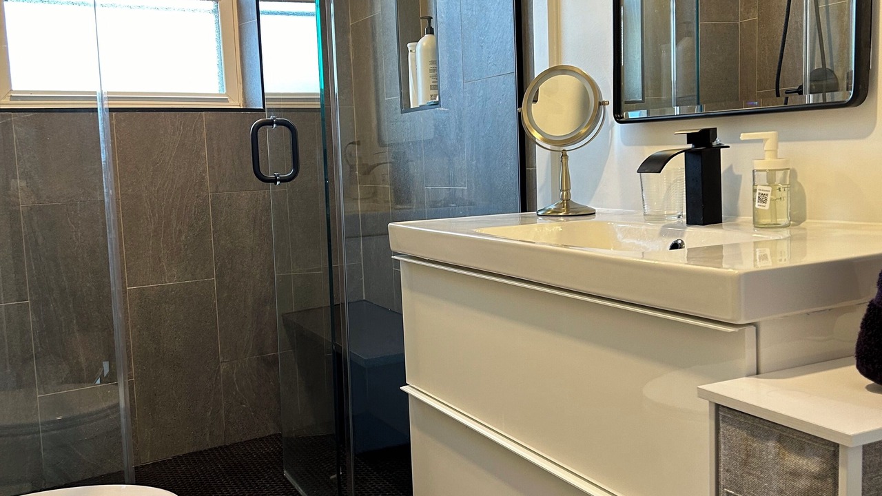 Photo of Bathroom in Passyunk Square