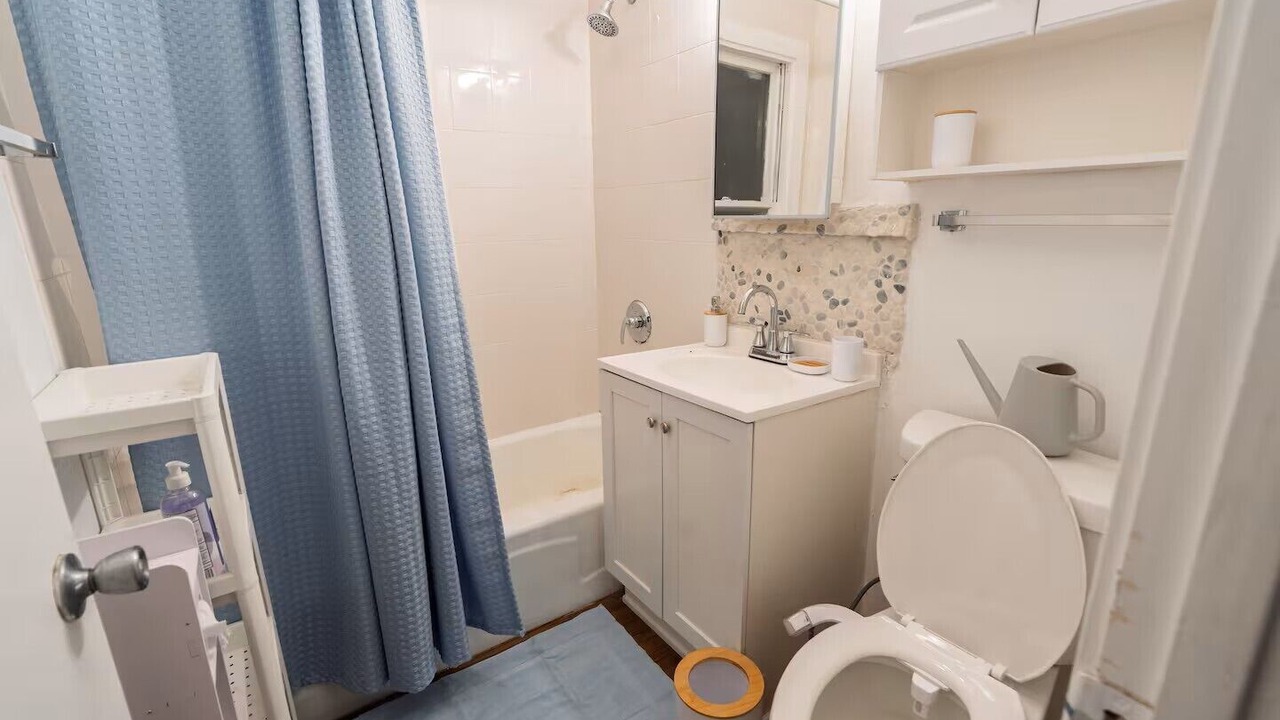 Photo of Bathroom in Skokie