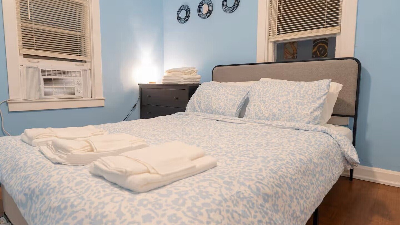 Photo of Bedroom in Skokie