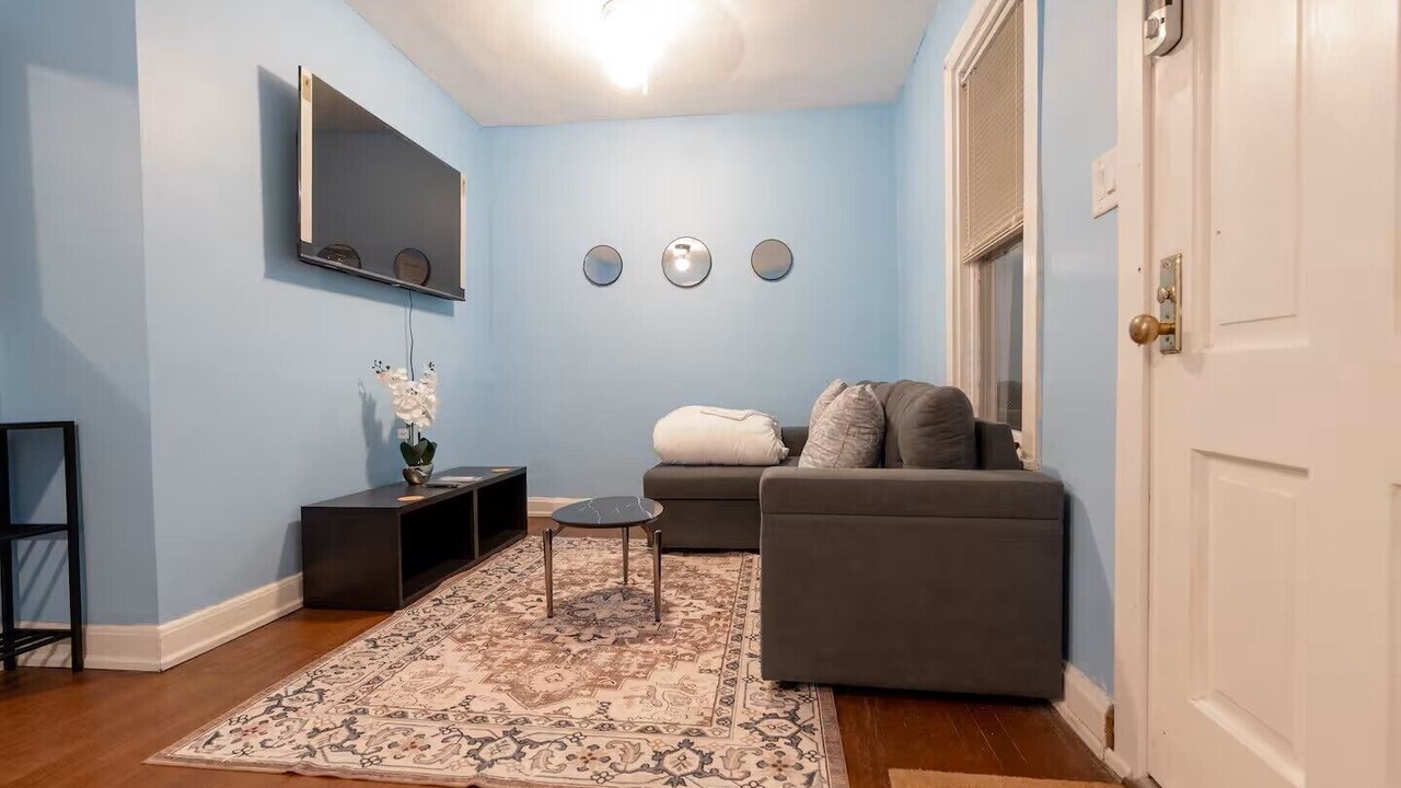 Photo of Livingroom in Skokie