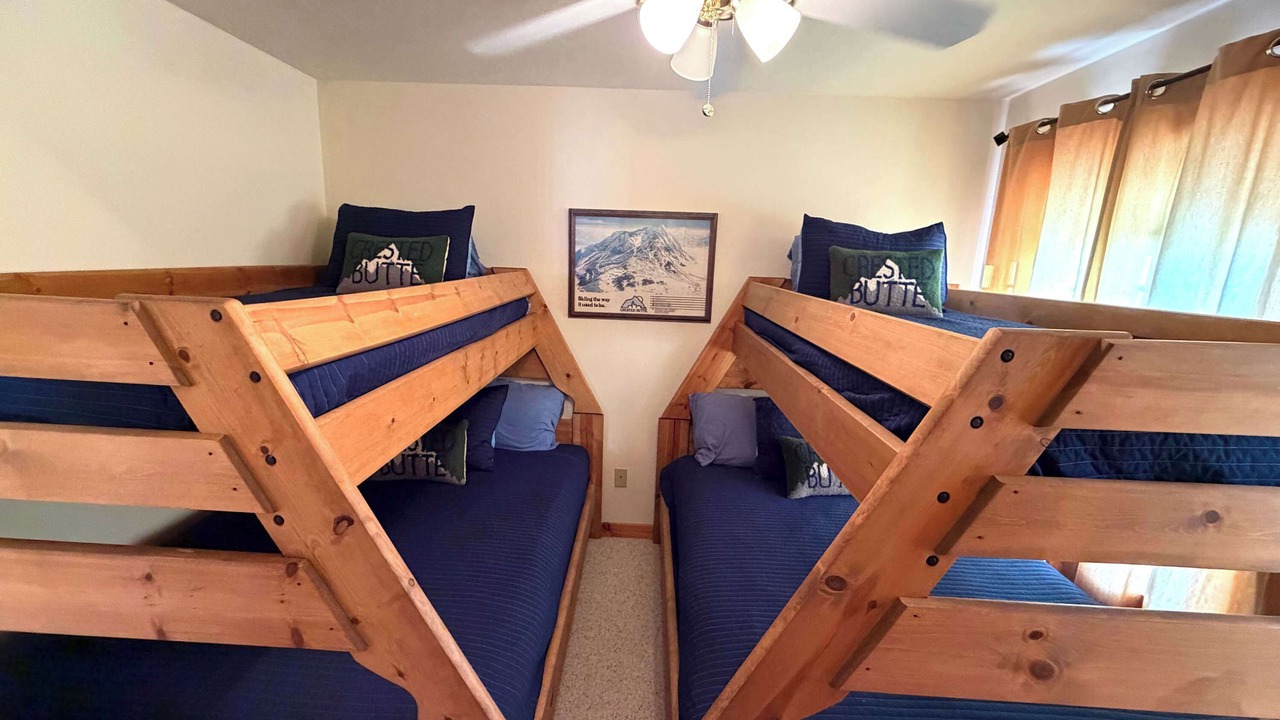 Photo of Bedroom in Crested Butte South