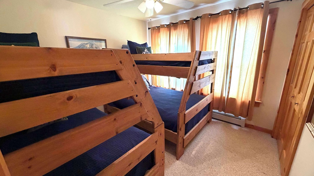Photo of Bedroom in Crested Butte South