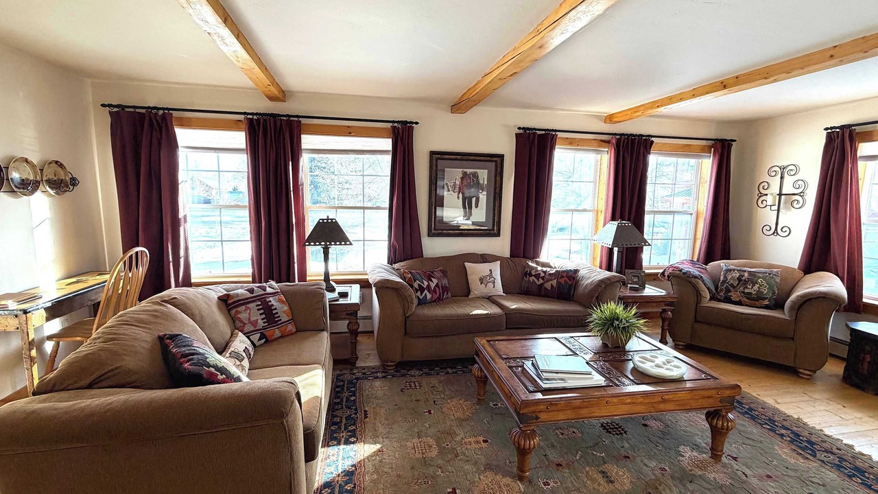 Photo of Livingroom in Crested Butte South
