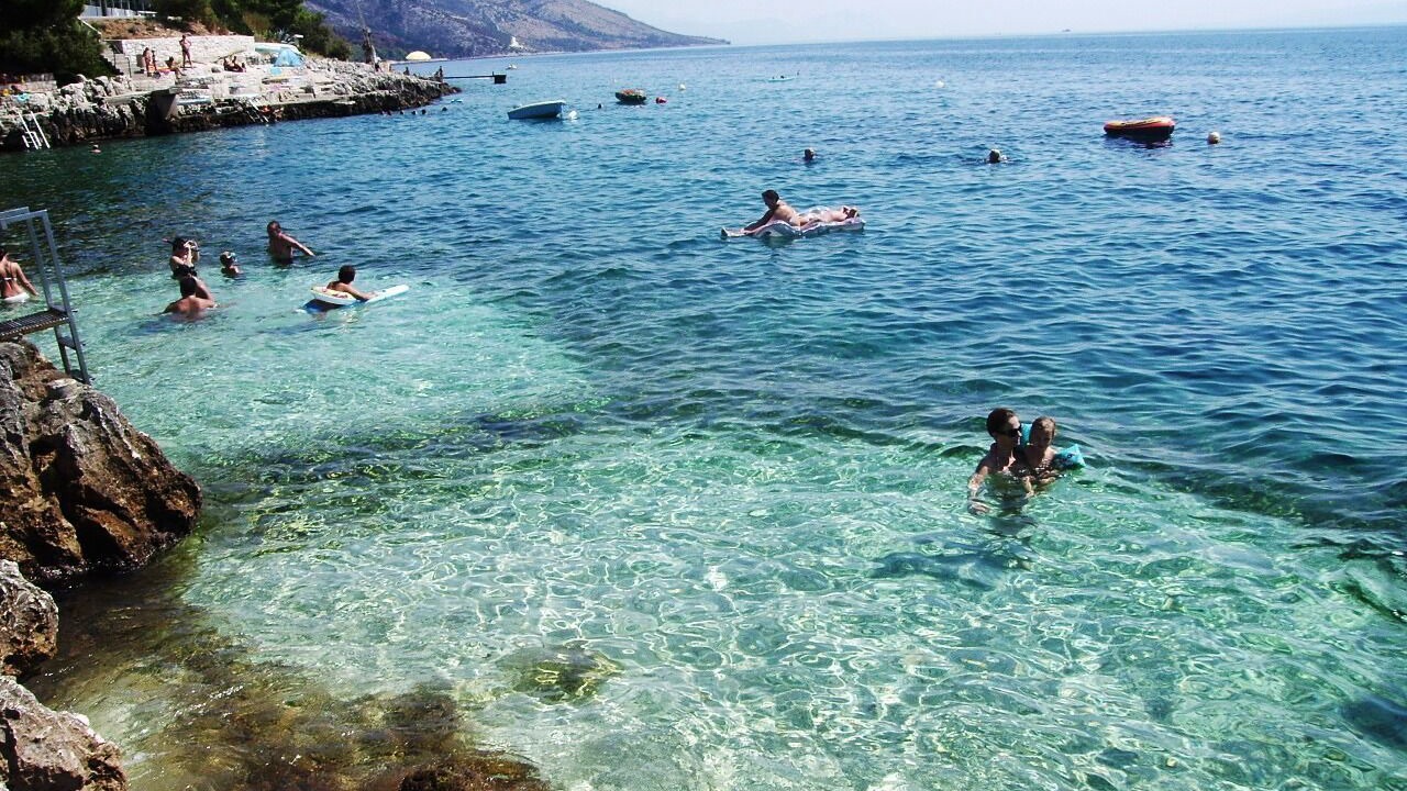 Photo of Others in Businci