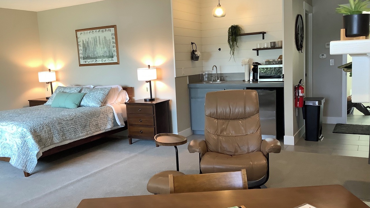 Photo of Bedroom in Brinnon