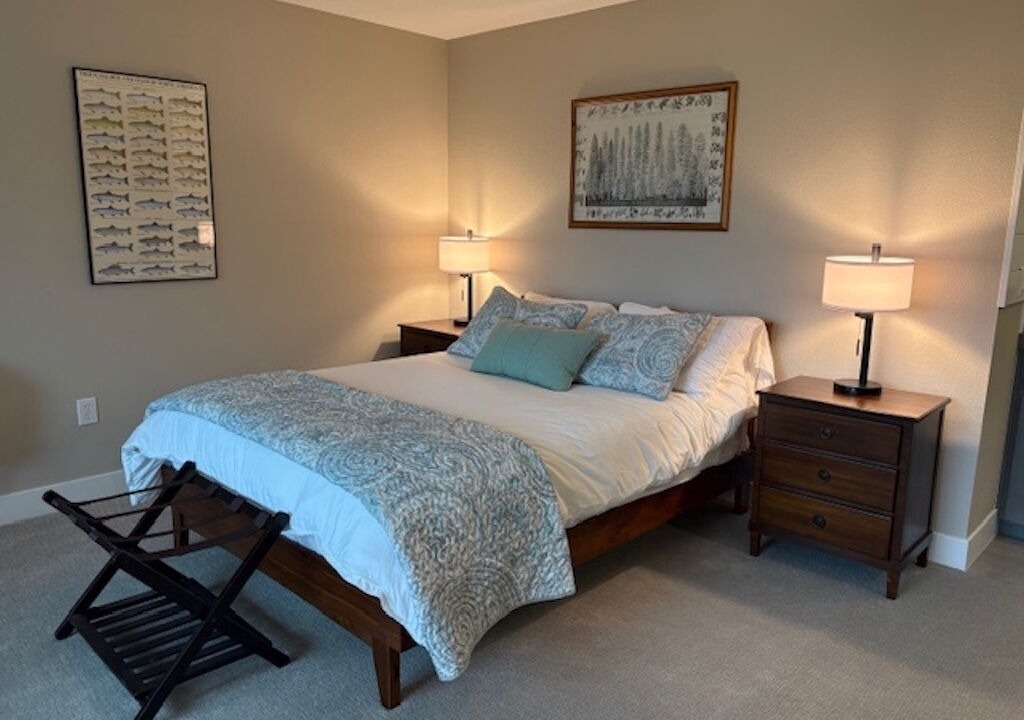 Photo of Bedroom in Brinnon