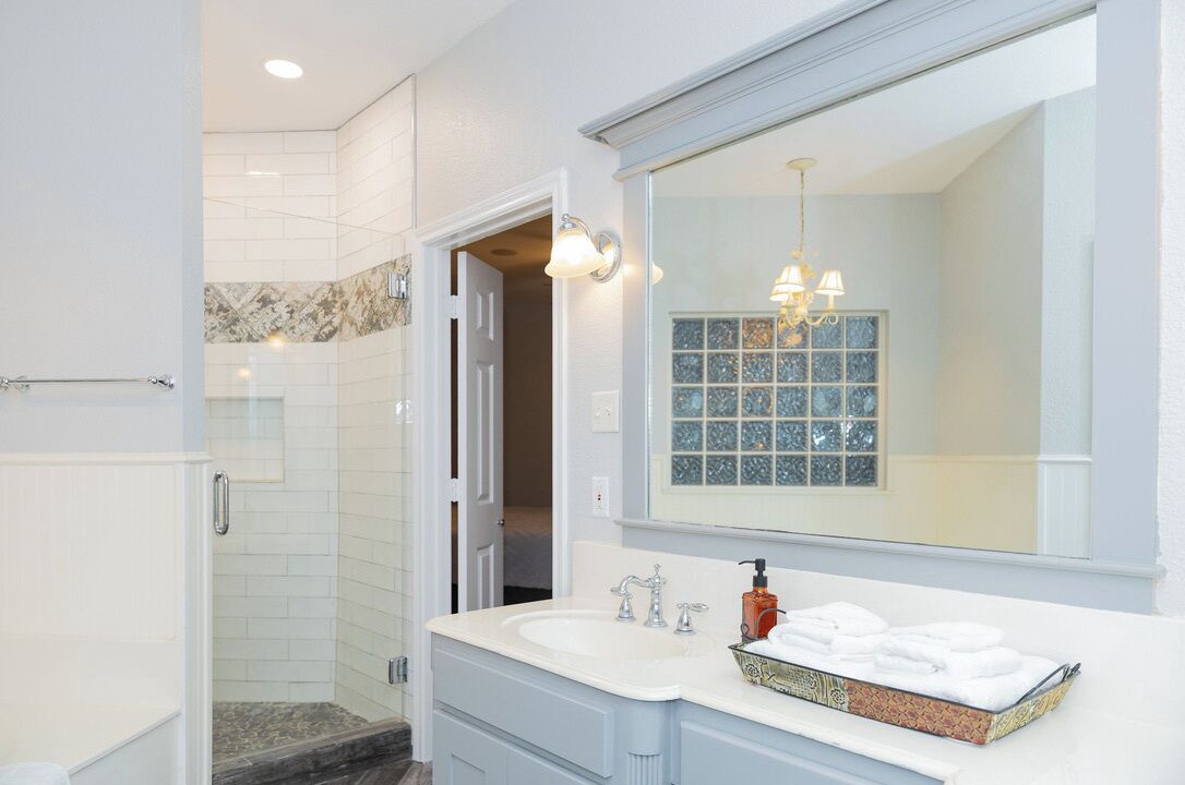 Photo of Bathroom in Van Alstyne