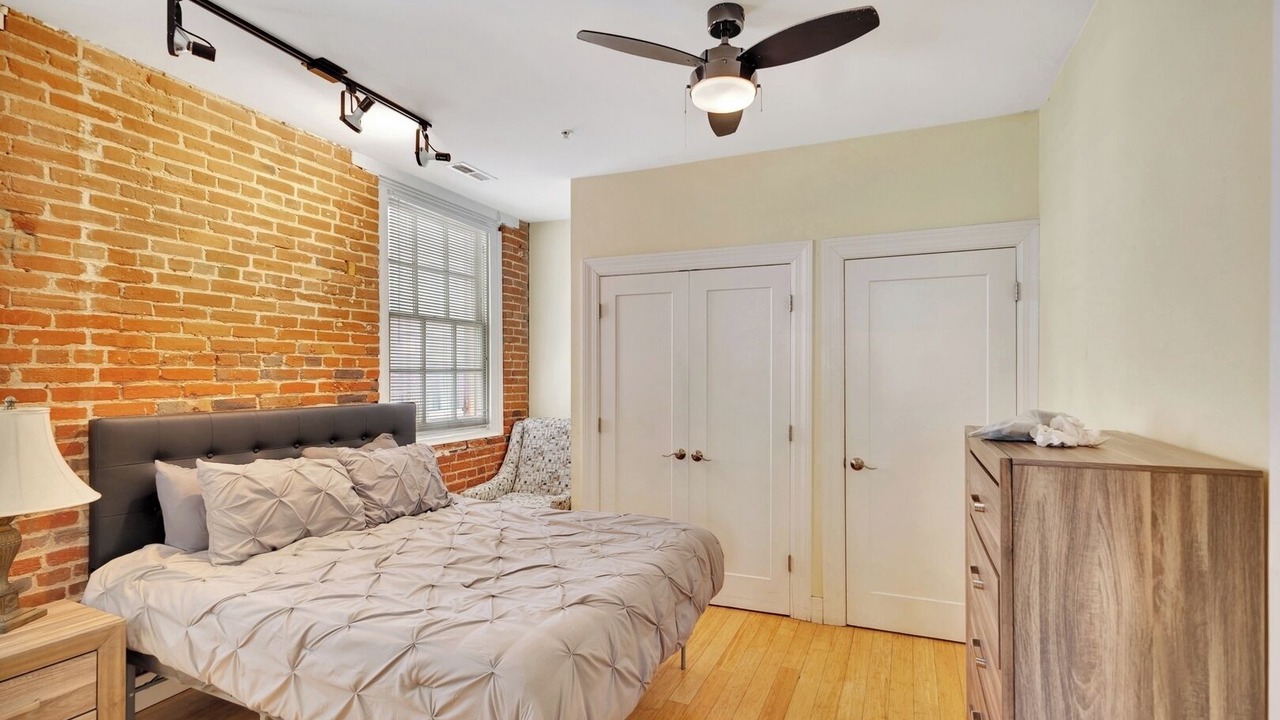 Photo of Bedroom in Downtown Baltimore