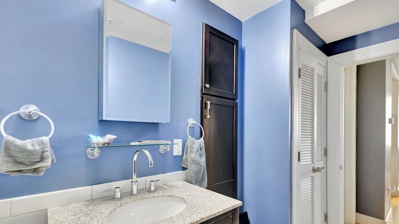 Photo of Bathroom in Downtown Baltimore