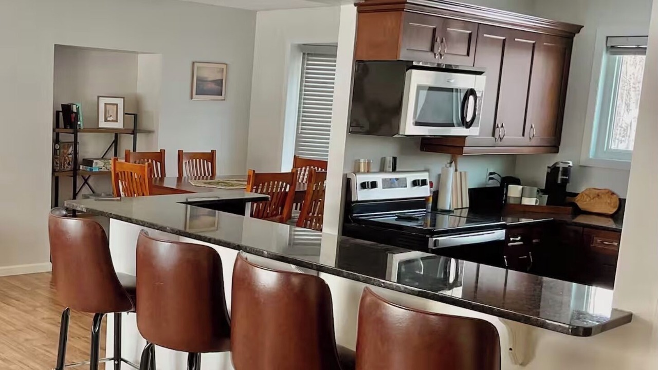 Photo of Kitchen in Division No. 16