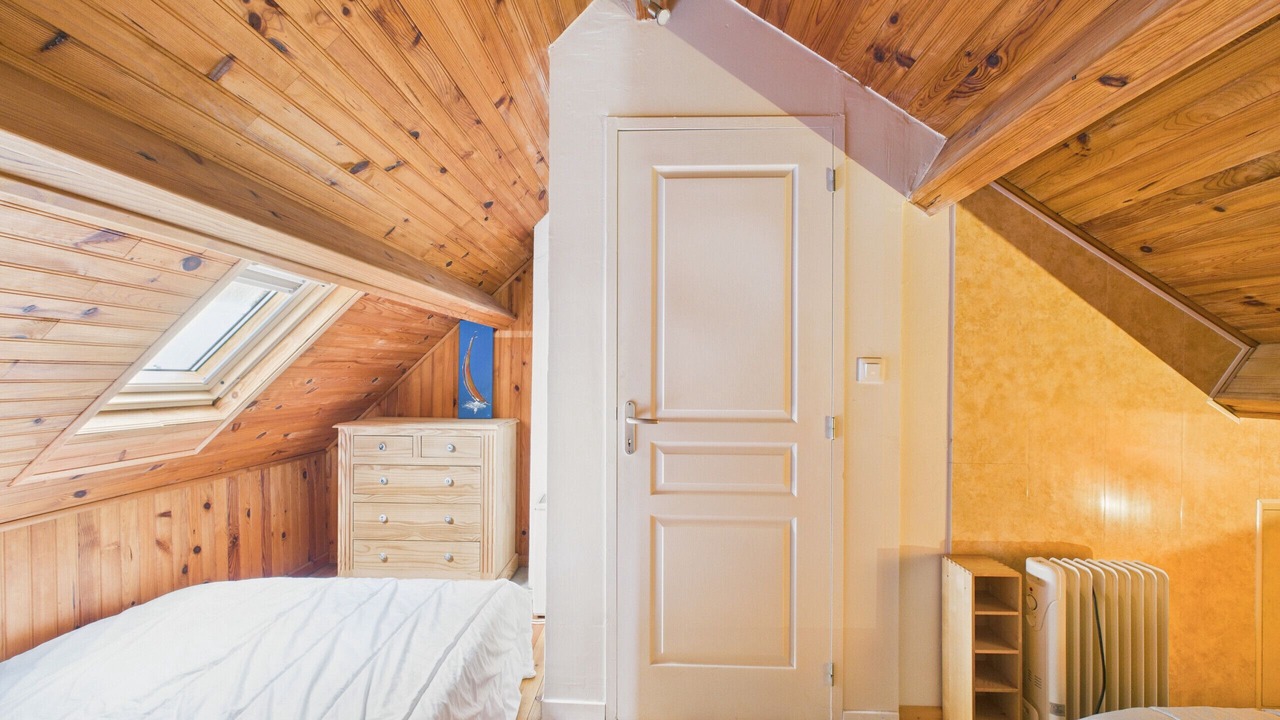 Photo of Bedroom in Saint-Michel-Chef-Chef