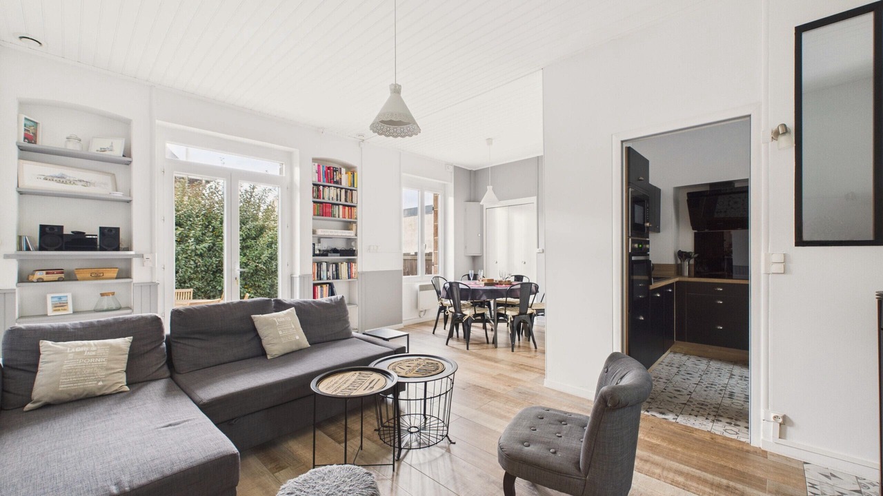 Photo of Livingroom in Saint-Michel-Chef-Chef
