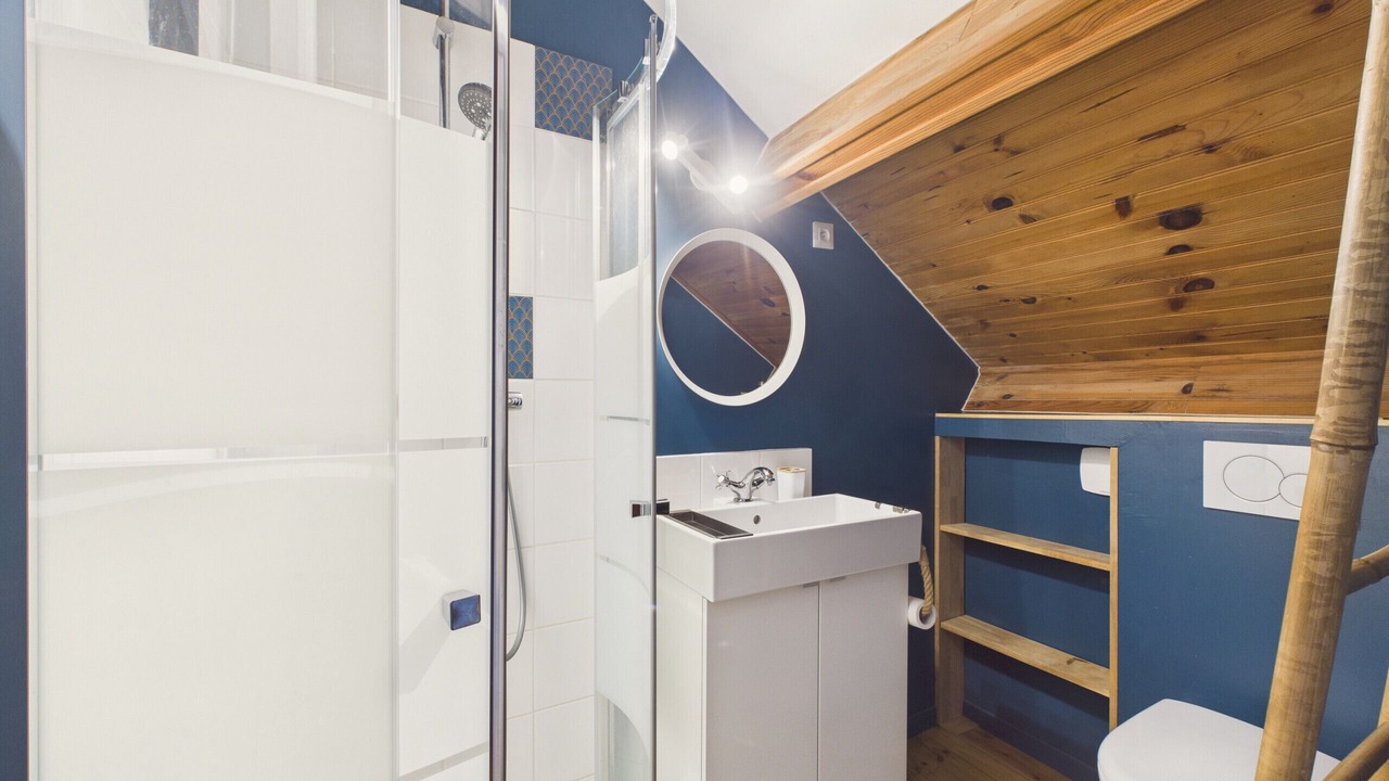 Photo of Bathroom in Saint-Michel-Chef-Chef