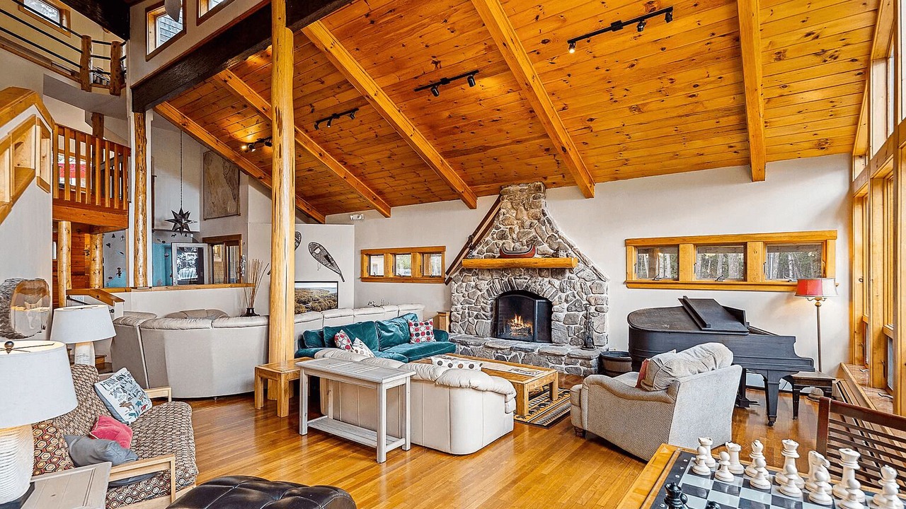 Photo of Livingroom in Northport