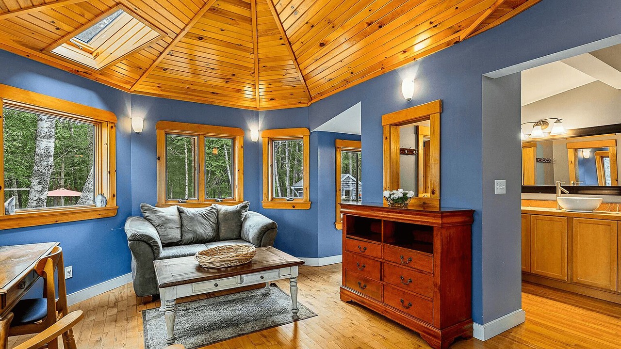 Photo of Livingroom in Northport