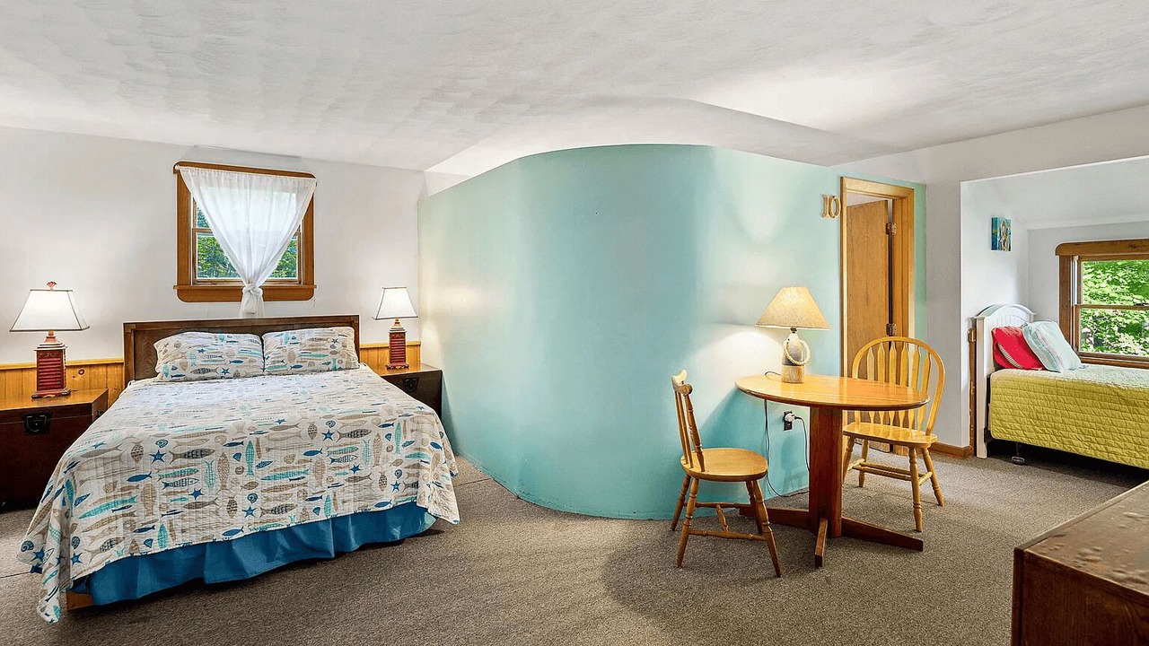 Photo of Bedroom in Northport
