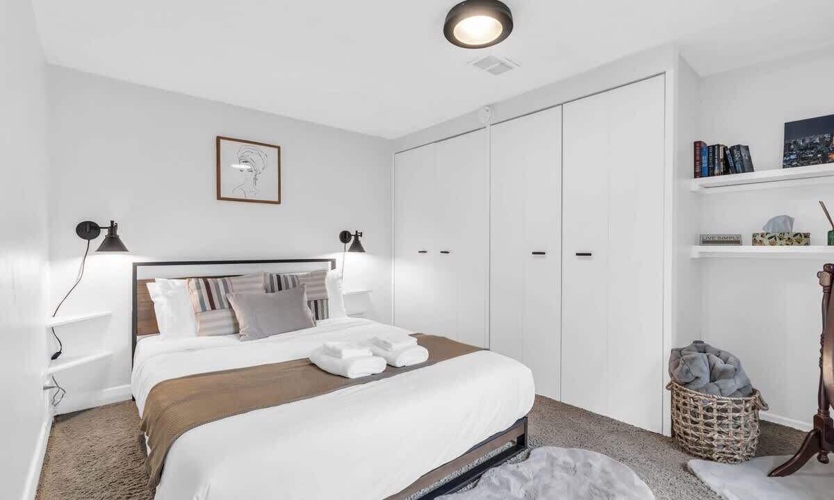 Photo of Bedroom in Rosemount