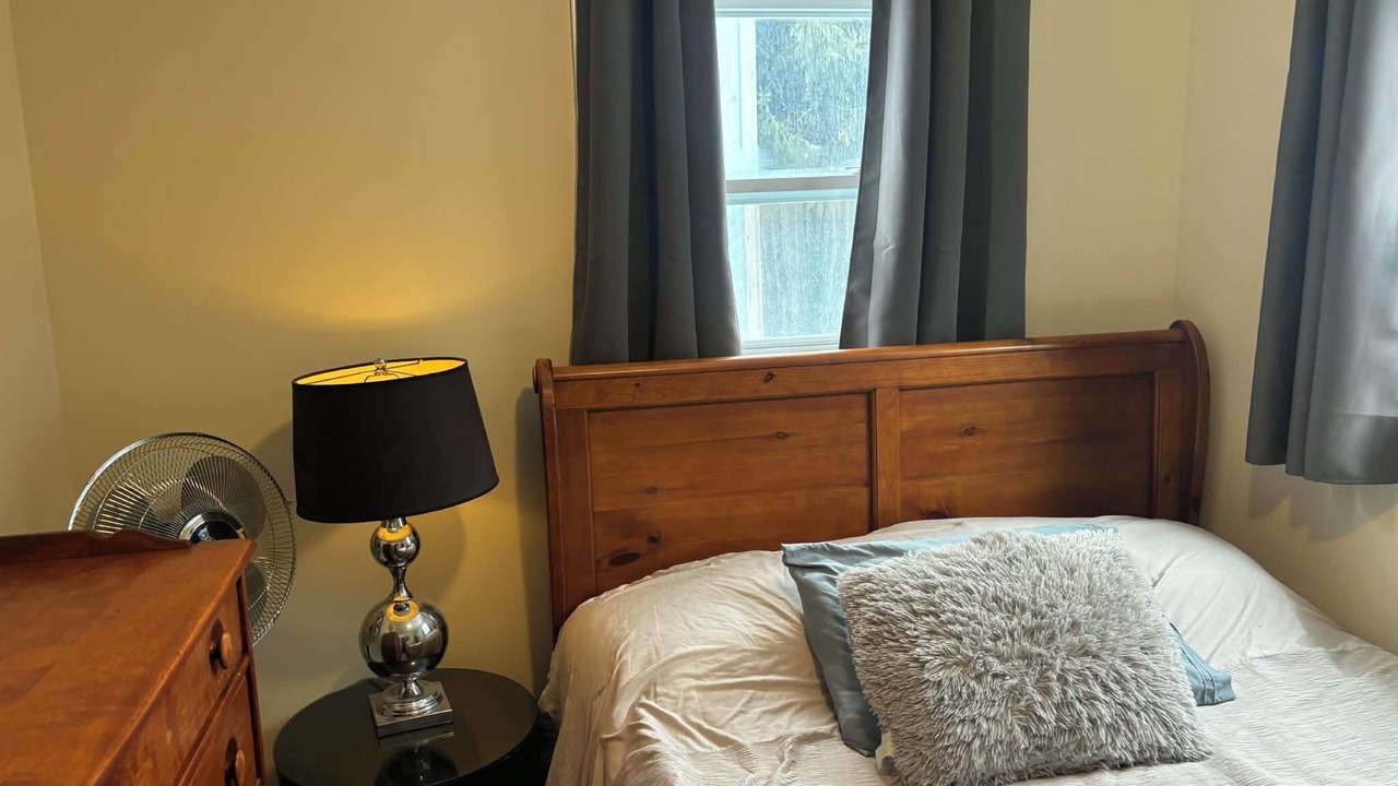 Photo of Bedroom in Grand Bend