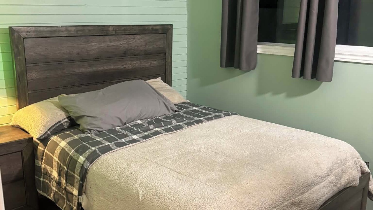 Photo of Bedroom in Grand Bend