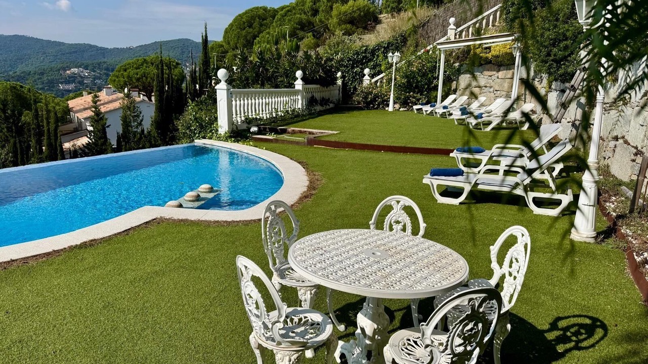 Photo of Outdoor in Cabrils