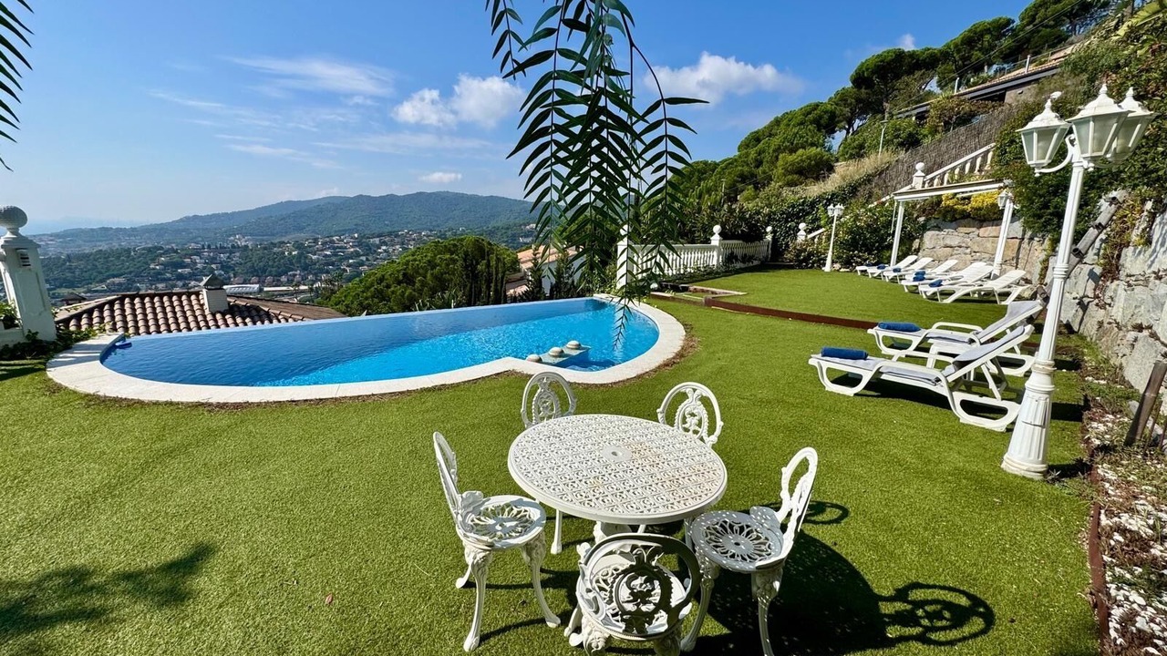 Photo of Outdoor in Cabrils