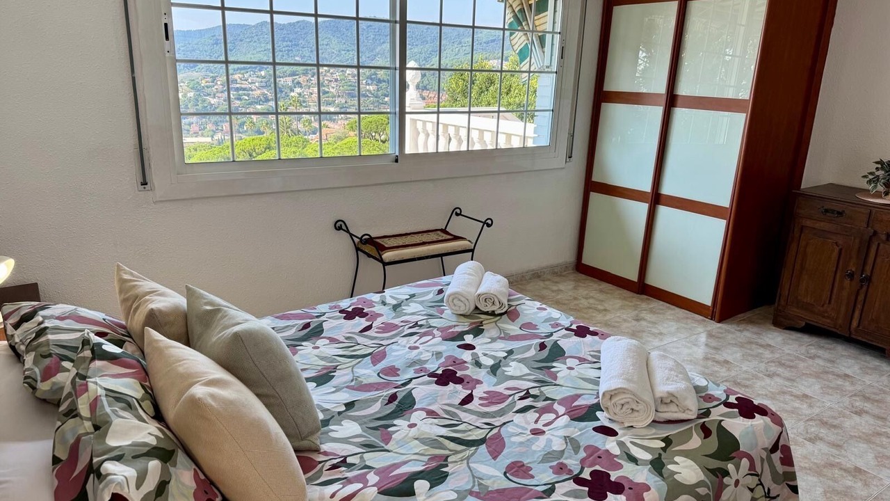 Photo of Bedroom in Cabrils