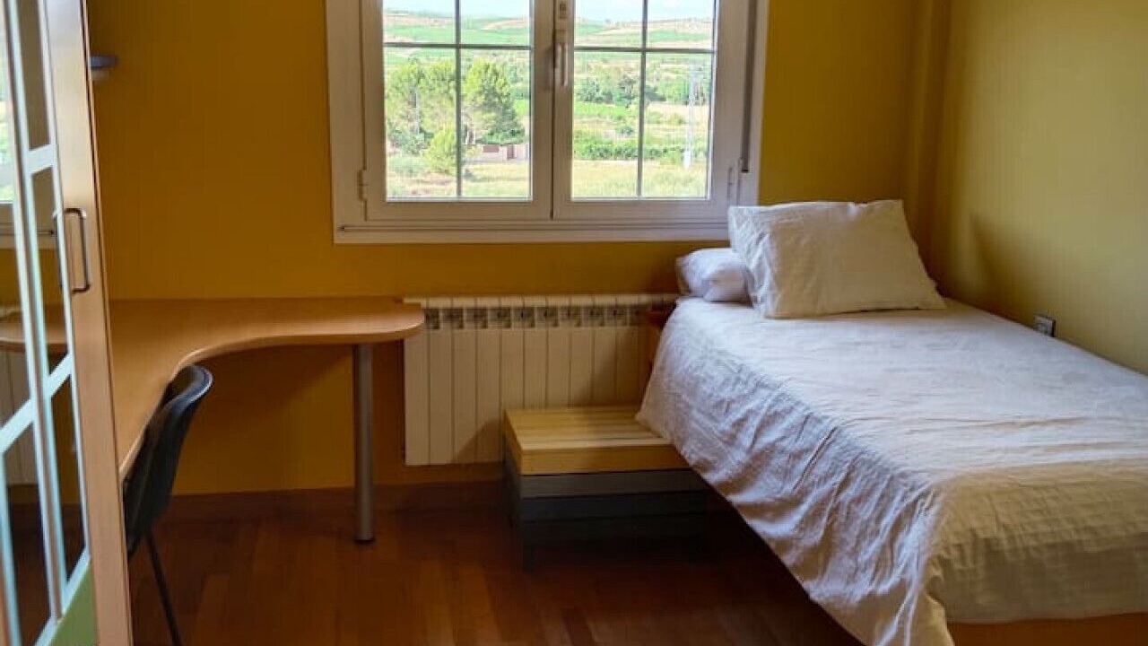 Photo of Bedroom in Oyon