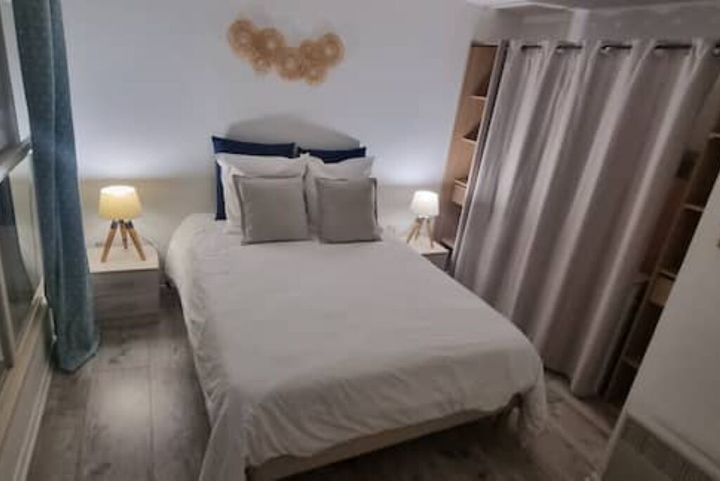 Photo of Bedroom in Sete