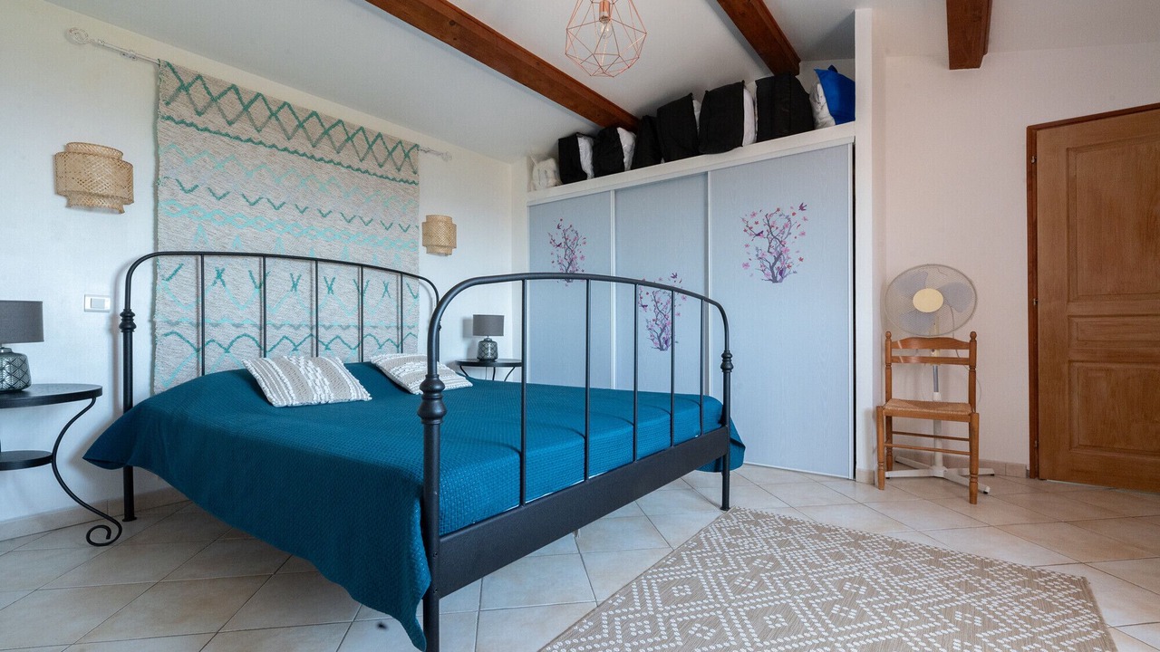Photo of Bedroom in Courry
