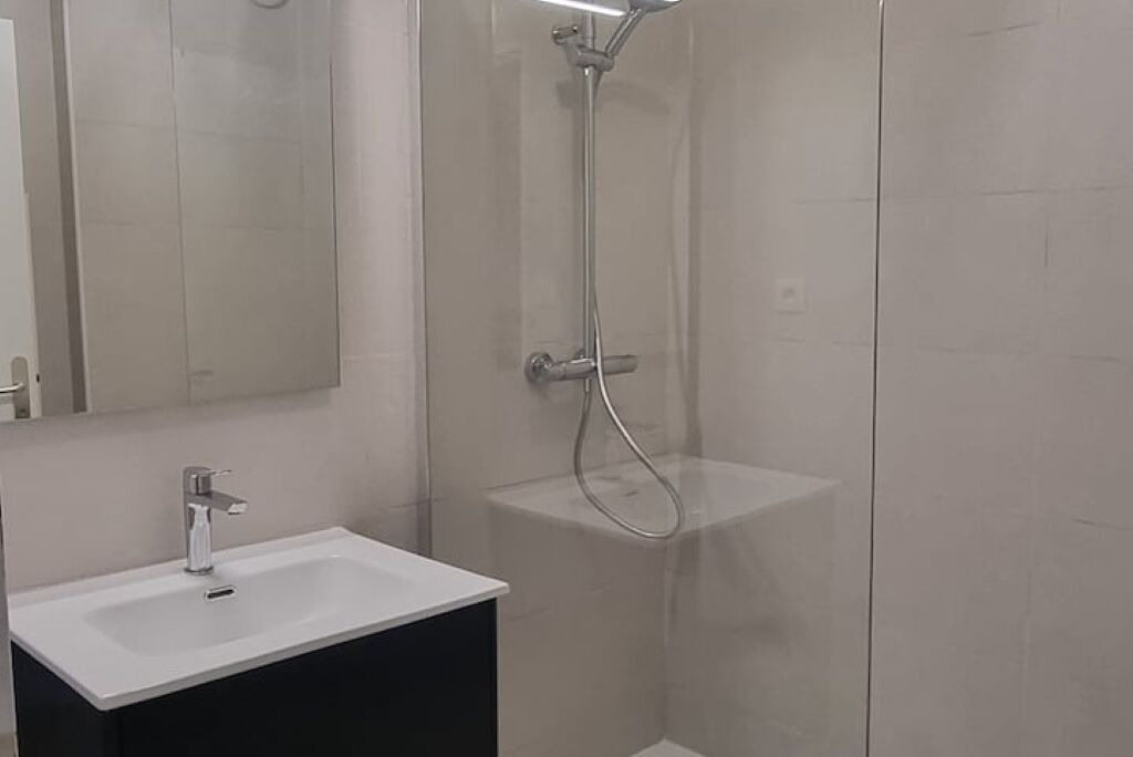Photo of Bathroom in Sete