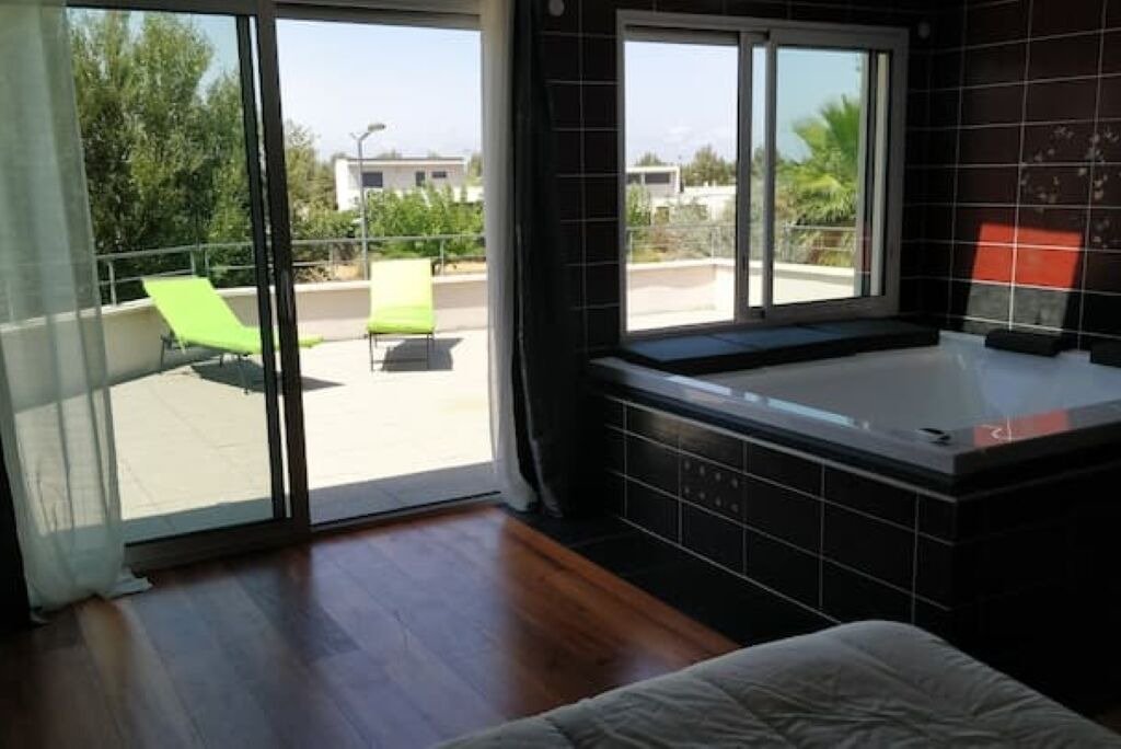 Photo of Bedroom in Sete