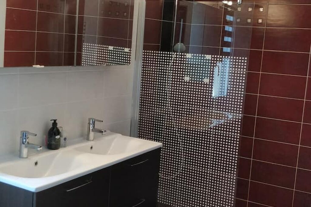 Photo of Bathroom in Sete