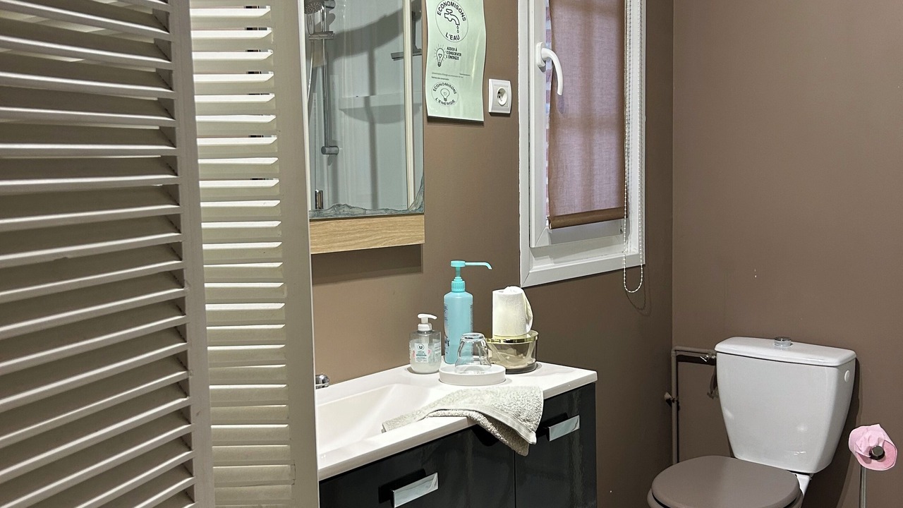 Photo of Bathroom in Saint-Romain-de-Colbosc