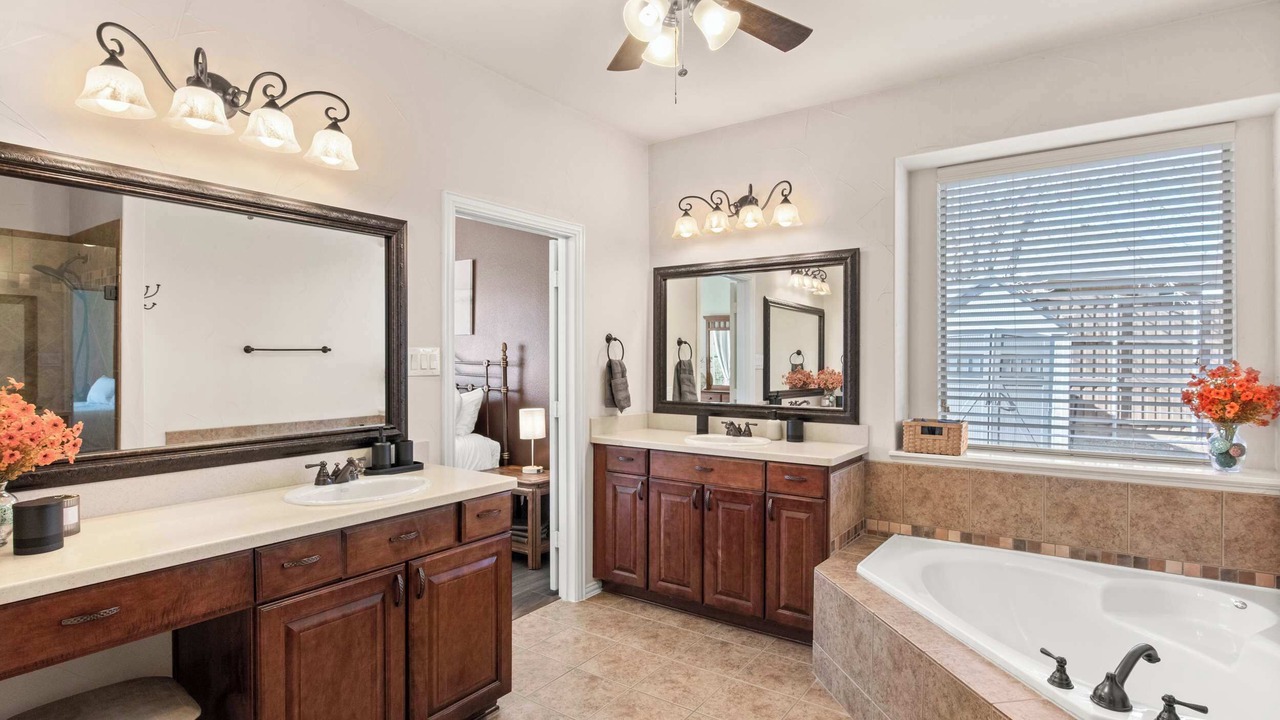 Photo of Bathroom in Hickory Creek