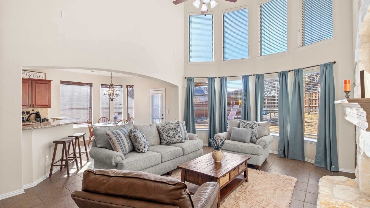 Photo of Livingroom in Hickory Creek