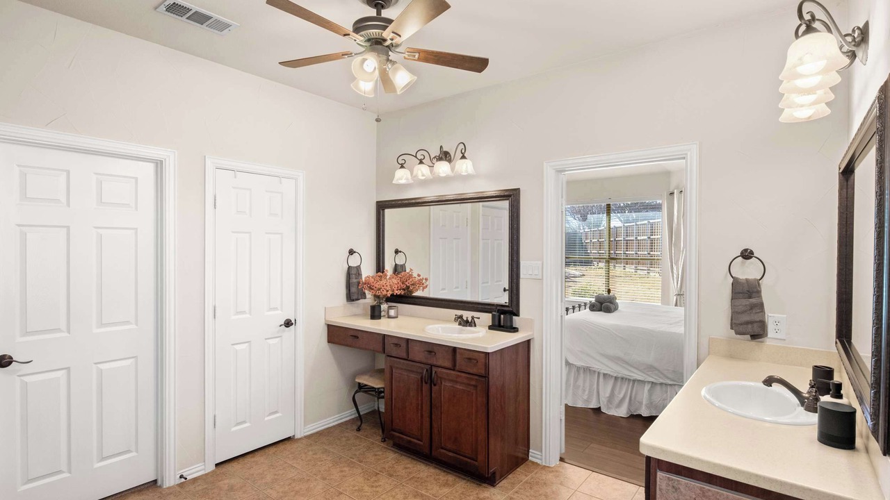Photo of Bathroom in Hickory Creek