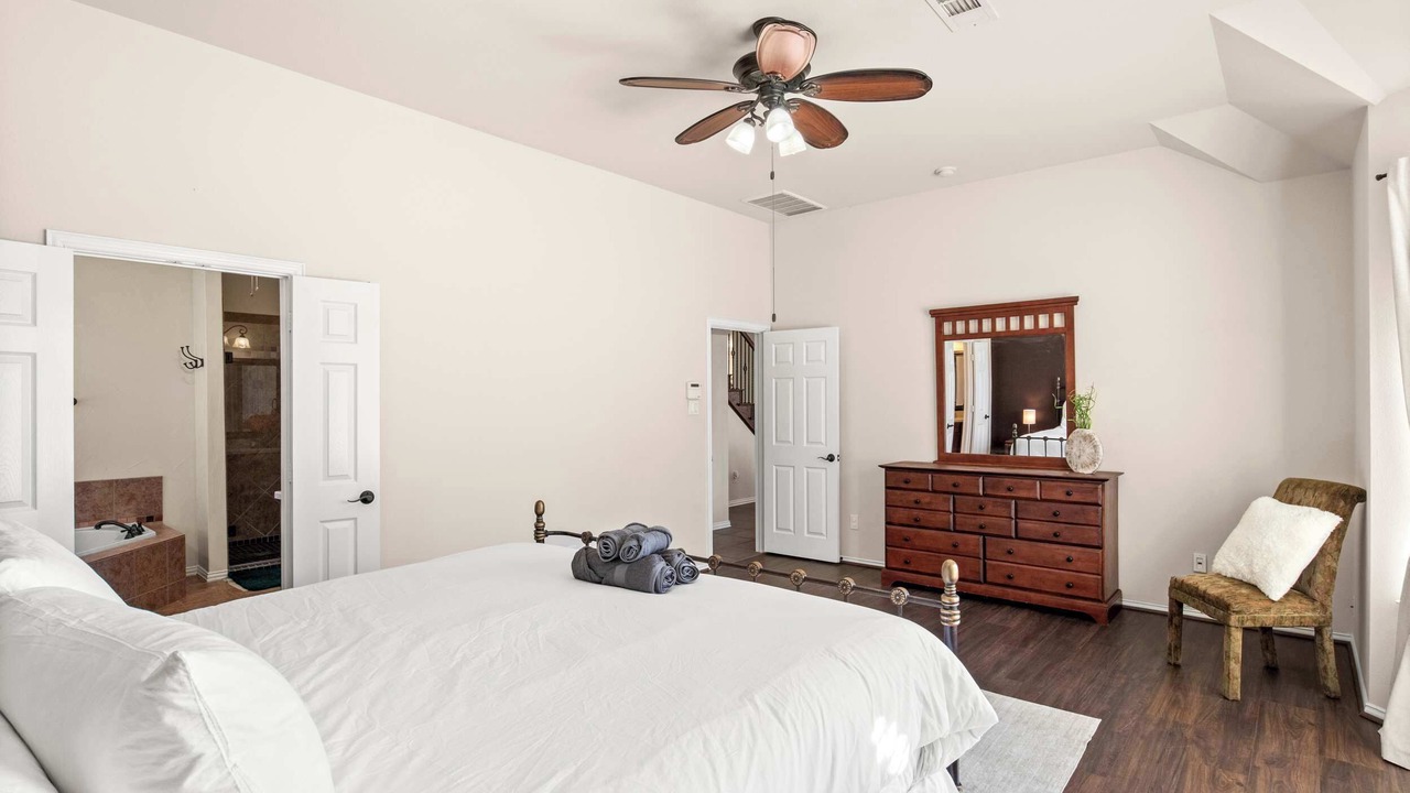 Photo of Bedroom in Hickory Creek