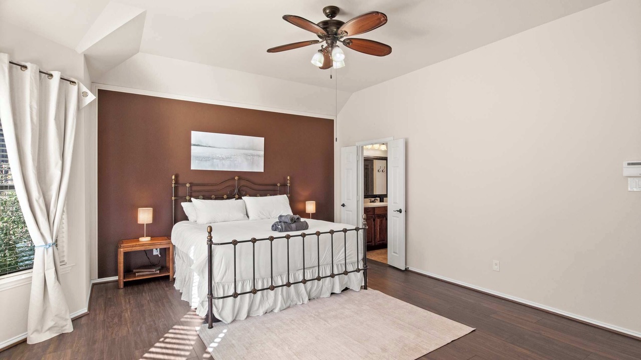 Photo of Bedroom in Hickory Creek