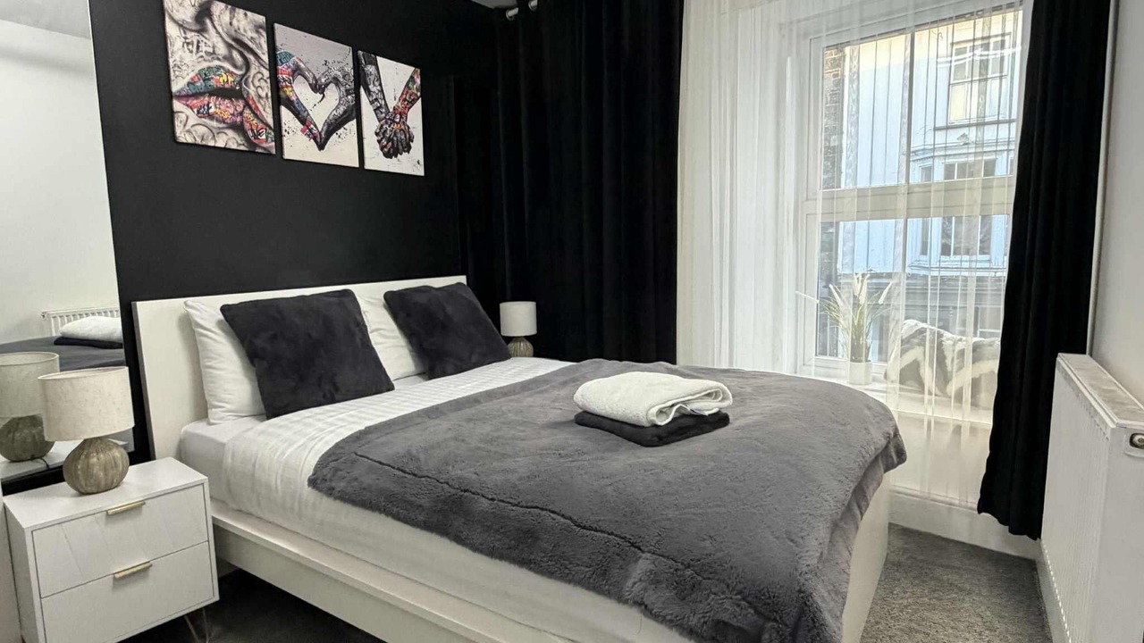 Photo of Bedroom in Lampeter