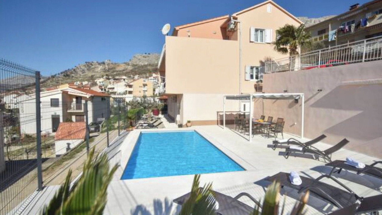 Photo of Outdoor in Mravince