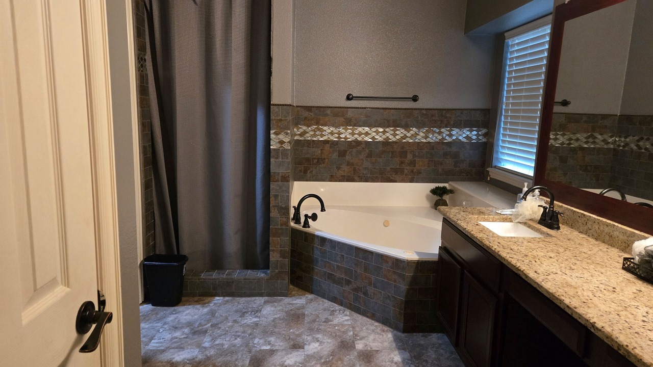 Photo of Bathroom in DeSoto