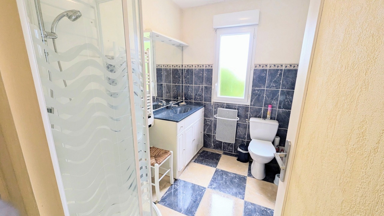 Photo of Bathroom in Annoville