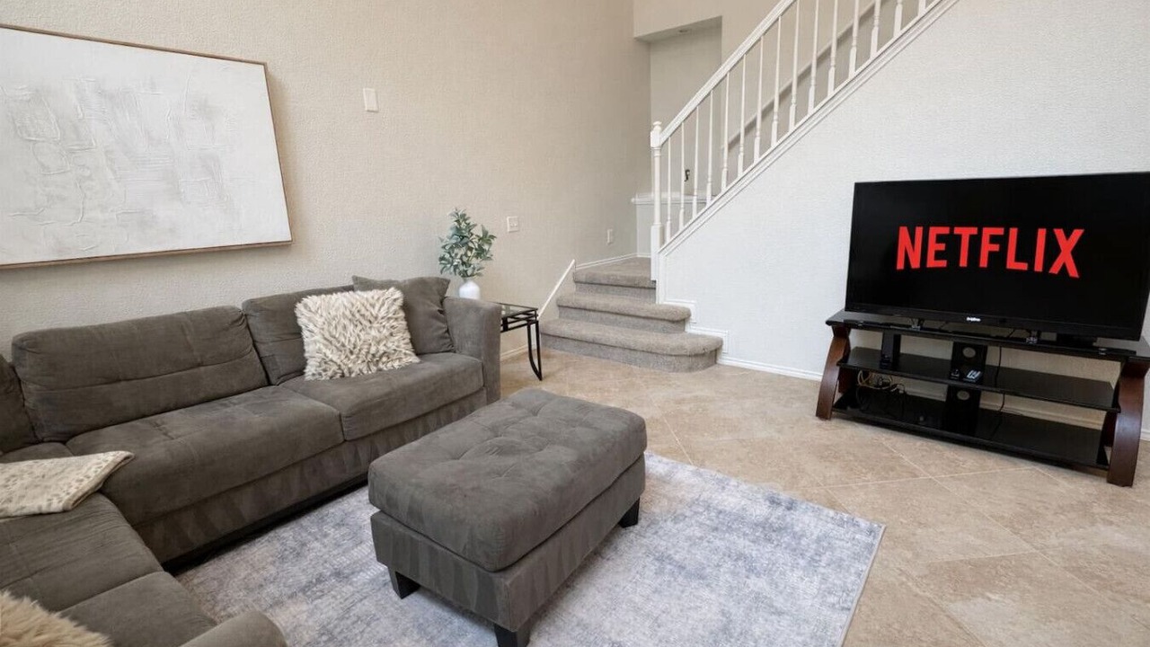 Photo of Livingroom in Deer Creek Ranch