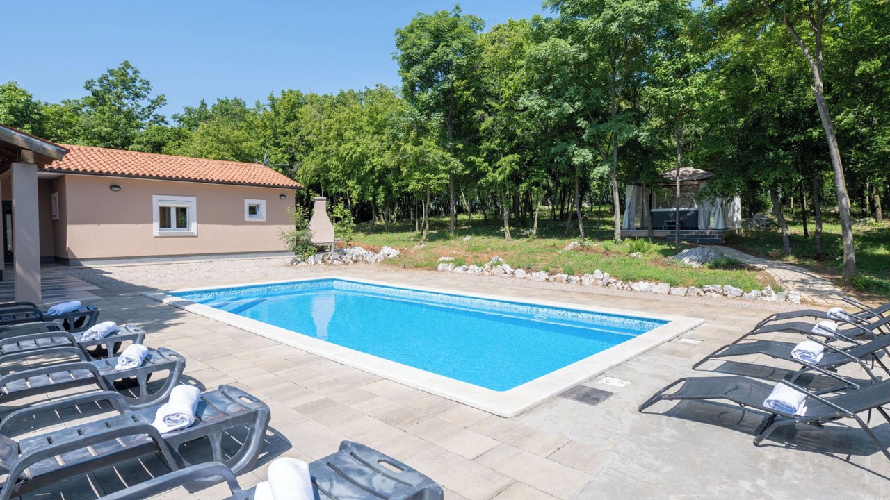 Photo of Outdoor in Zupanici